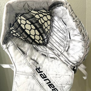 Bauer M5 Pro Regular Senior Glove (Used)