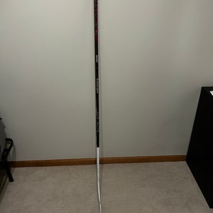 Intermediate Bauer Vapor Hyperlite 2 Left Hand Hockey Stick P92 (Used)