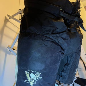 Pro Stock New XL Reebok MHP520ECHL Pittsburgh Penguins Hockey Pants