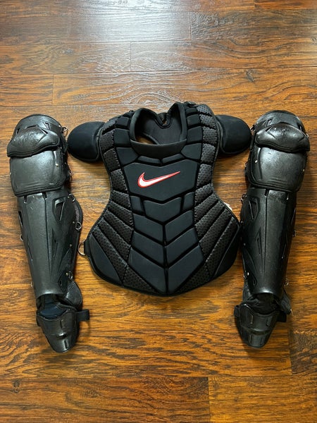 17in Nike Diamond Elite Catcher's Set
