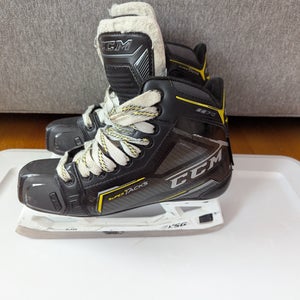 CCM Super Tacks 9370 Hockey Goalie Skates Regular Width Size 6 (Used)