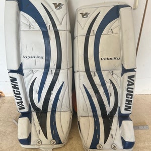 Vaughn Velocity V5 7190 Jr Goalie Pads