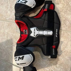 CCM FT455 Shoulder Pads Junior Small