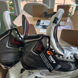 Bauer Vapor APX2 Hockey Skates Junior Regular Width Size 3.5 (New)
