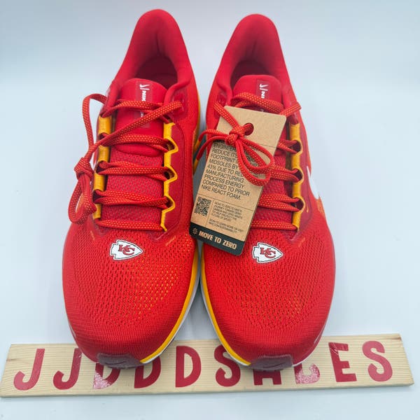 Nike Air Zoom Pegasus 41 NFL Kansas City Chiefs Shoes FZ5079  display picture 1