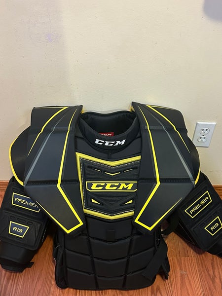 XL  CCM Premier R1.9 Goalie Chest Protector  (New)