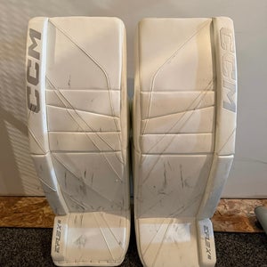 Stiff Profile Barely Used 34" CCM Eflex 6 Goalie Leg Pads Pro Stock (Used)