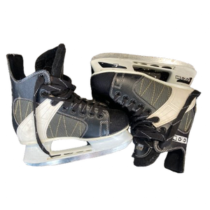 CCM (Used) Intermediate Junior Size 5 Hockey Skates