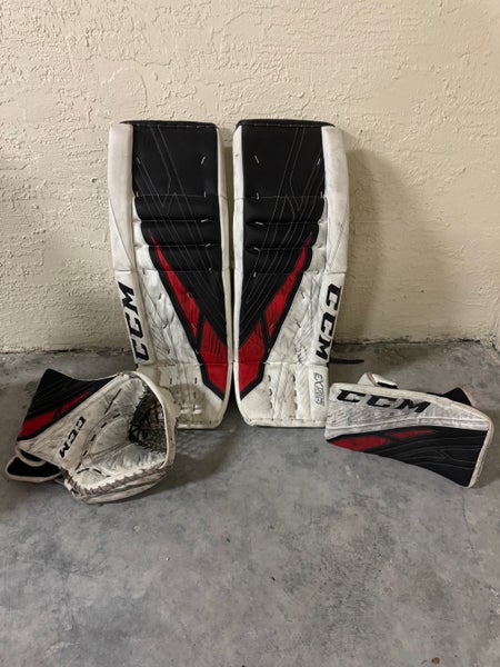 2020 33" CCM Extreme Flex 4 Goalie Leg Pads Pro Stock (Used)