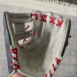 2021 Rawlings Right Hand Throw Infield REV1X Baseball Glove 11.5" (Used)