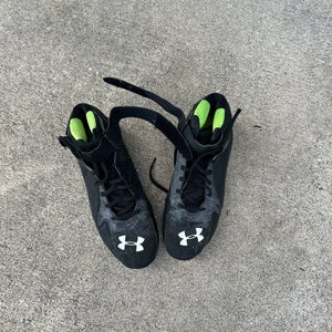 Men's  Size M 11.5 (W 12.5) Under Armour Mid Top Trainers (Used)