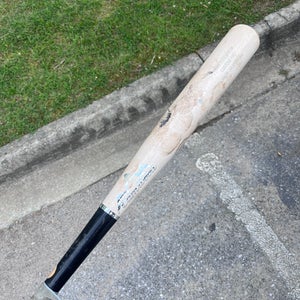 Camwood RONALD ACUNA 33.5(Used)
