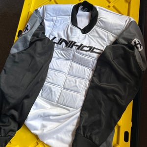 Unihoc floorball goalie shirt.  Adult L