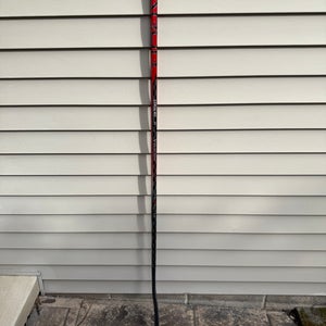 Intermediate Bauer Vapor Hyperlite 2 Left Hand Hockey Stick P88M (Used)