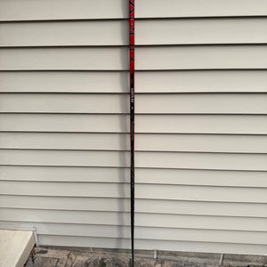 Intermediate Bauer Vapor Hyperlite 2 Left Hand Hockey Stick P88M (Used)