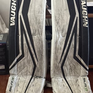 31"  Vaughn Slr3 Goalie Leg Pads (Used)
