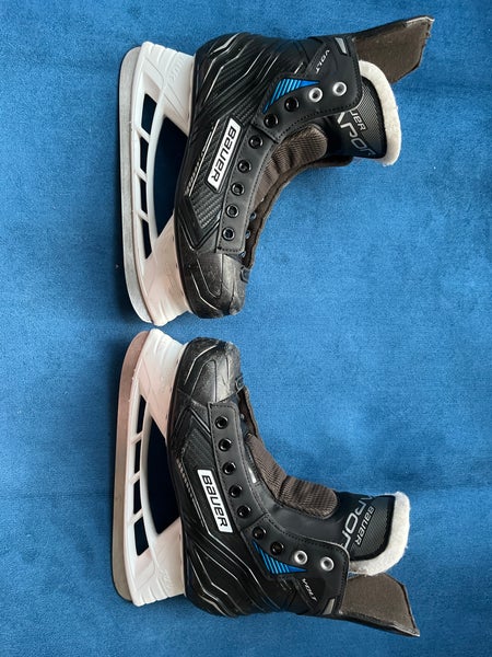 Bauer Vapor VOLT Hockey Skates Size 6 (Used)