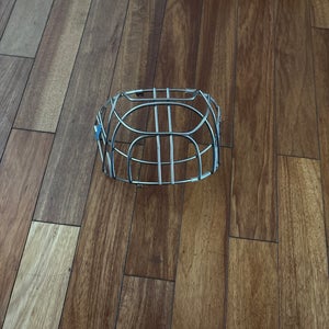 Bauer certified cat eye cage