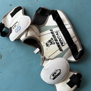 Junior small hockey chest protector