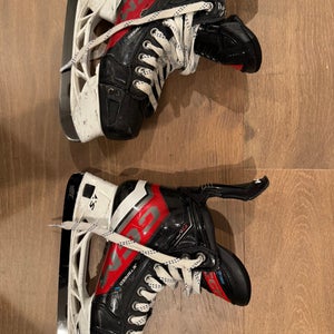 CCM JetSpeed FT6 Pro Hockey Skates Regular Width Size 3 (Used)