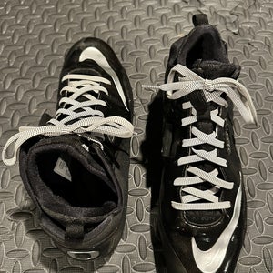 Men's  Size 13.0 (W 14.0) Nike Mid Top Molded Cleats (Used)