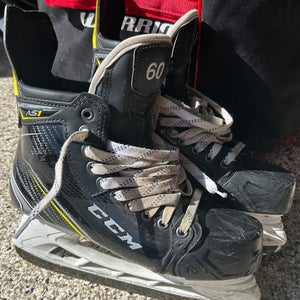 CCM Super Tacks AS1 Hockey Skates Pro Stock 9.5 (Used)