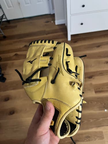 Mizuno Infield MVP Prime Baseball Glove 11.5" (Used)