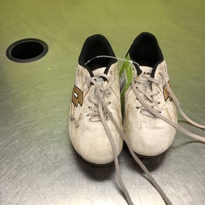 Lotto (Used) White Size 2 Cleats