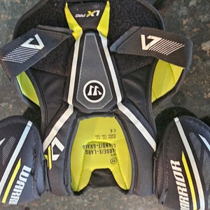 Large/Extra Large Youth Warrior ALPHA LX PRO Shoulder Pads Pro Stock (Used)