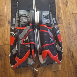 32" Warrior Ritual G4 Regular Goalie Full Set (Used)
