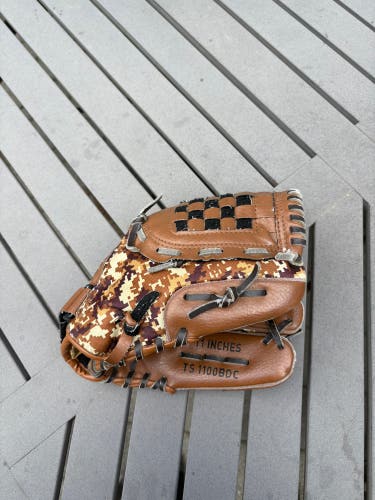 Adidas Right Hand Throw Easy Close Baseball Glove 11" (Used)