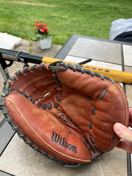 Wilson Right Hand Throw A500 Catcher's Glove 32" (Used)
