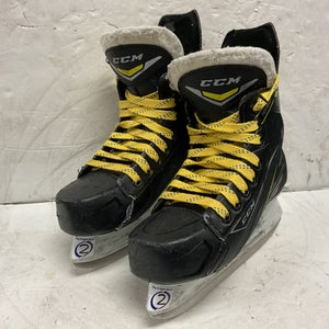 CCM (Used) Intermediate Junior Size 2 Hockey Skates