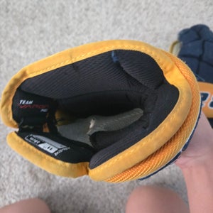 Bauer Vapor team pro Gloves Pittsburgh Predators 11" Pro Stock (Used)