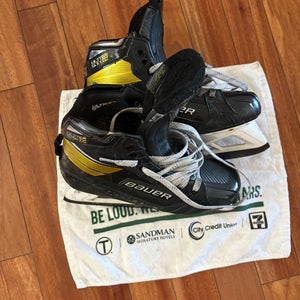Bauer Ultrasonic Hockey Goalie Skates   8 (Used)