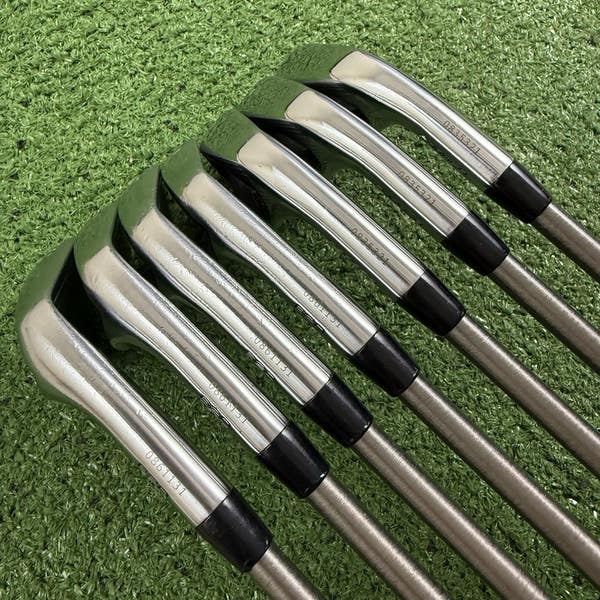 Titleist 620 MB T100 Combo Iron Set 4-PW Aerotech Steelfiber i95