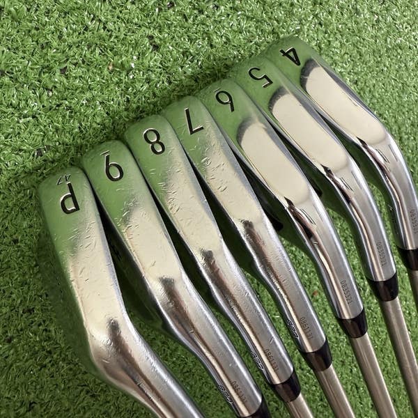 Titleist 620 MB T100 Combo Iron Set 4-PW Aerotech Steelfiber i95