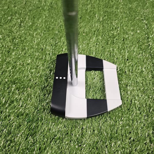 Odyssey Ai-ONE Jailbird Square 2 Square Broomstick 47.5