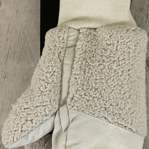 Nike Womens Plush Sherpa Fleece Mittens Contoured Comfortable Shape Beige