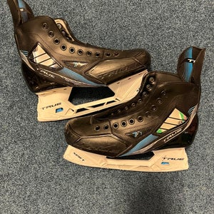 True TF7 Hockey Skates Regular Width  8 (Used)
