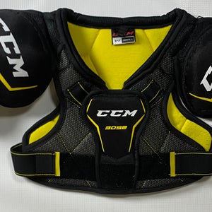 Youth Small CCM Tacks 3092 Shoulder Pads