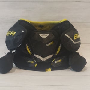 Medium Youth Bauer Supreme Ultrasonic Shoulder Pads (Used)