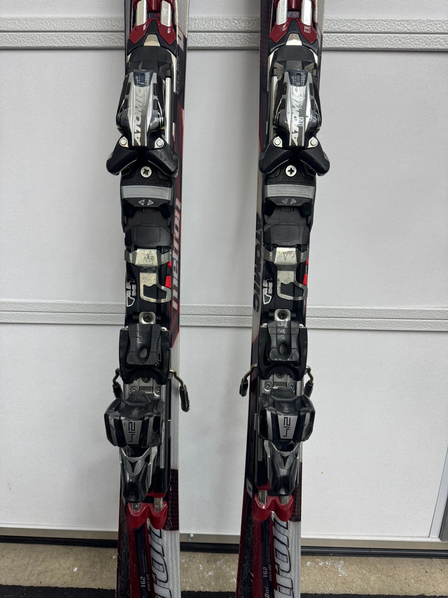 162 Atomic Metron B5i All Mountain Skis with Atomic Neox 6 14