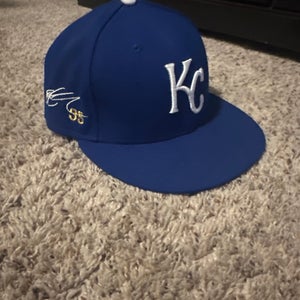 Blue Men's Royals Eric Hosmer Stitched 7 1/4 New Era Hat (Used)