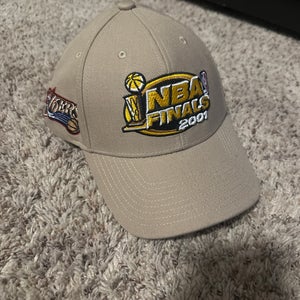 Men's Adjustable 2001 NBA Finals Hat (used)