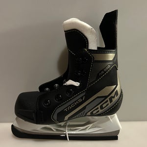 New CCM AS-550 Youth Hockey Skates - Size 11 NIB