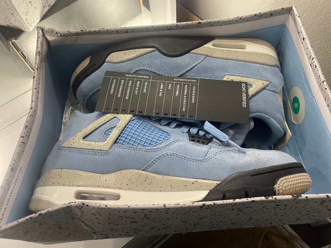 Size M 9.0 (W 10.0) Jordan Shoes (Used)