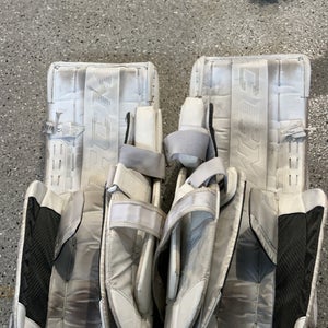 CCM EFLEX 5 Leg Pads