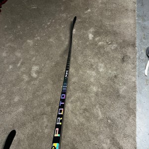 Intermediate Bauer Proto R Left Hand Hockey Stick P28  (Used)