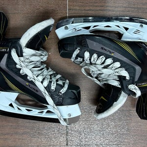 CCM Legend Hockey Skates Regular Width Size 3 (Used)